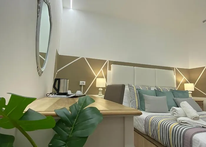 Tuscolo Metro A House *