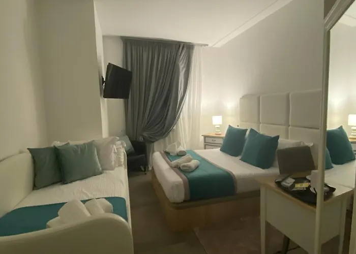 Tuscolo Metro A House * רומא