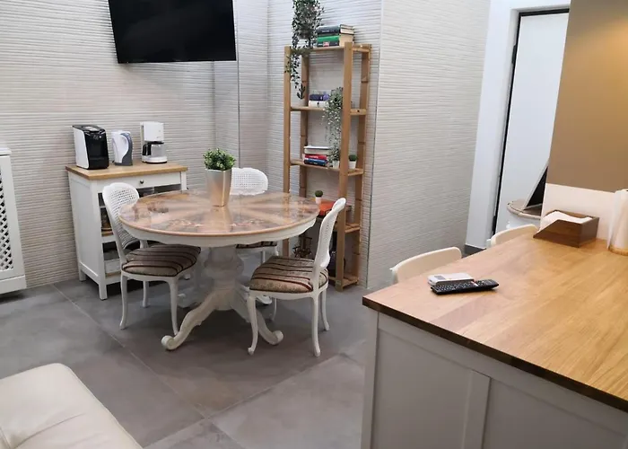 Tuscolo Metro A House * רומא